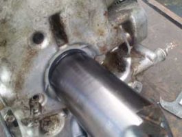 How To Replace Lawn Mower Oil Seal (Beginners Guide With Pictures